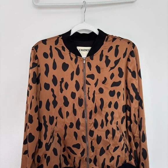 New! L’AGENCE Ollie Cheetah Silk Bomber Jacket Leopard Camel/Black Size Large - Picture 8 of 16